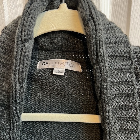 Charcoal sweater vest - Picture 3 of 3